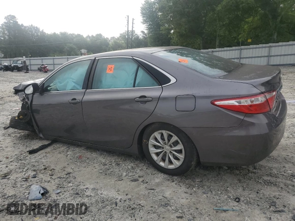 2015 Toyota Camry XLE z VIN 4T4BF1FK6FR516551, wystawiony jako Copart lot #58036375 z przebiegiem 160 631 mil mil oraz Szkoda całkowita • Salvage title. Historia ofert i sprzedaży dostępna na DreamBid. Obrazek 2.