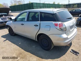 2006 Toyota Matrix STD with VIN 2T1KR32E06C589607, listed as a IAAI auction lot 42040471 with 244,600 mi miles. Bid and sale history available at carsss.com. Image 3.