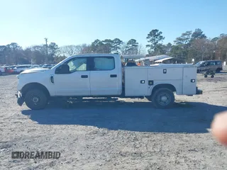 2020 Ford Super Duty F-250 SRW XL with VIN 1FD7W2B6XLED71678, listed as a IAAI auction lot 41480769 with 120,102 mi miles. Bid and sale history available at carsss.com. Image 14.