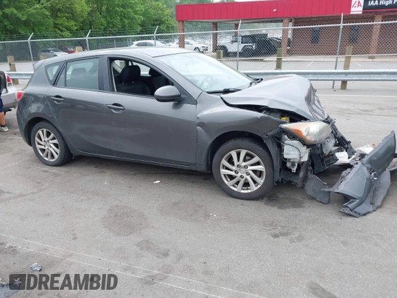 2012 Mazda 3 i Touring с VIN JM1BL1L81C1642250, выставлен на аукционе IAAI как лот 42130059 с пробегом 153 949 миль миль и . История ставок и продаж доступна на DreamBid. Изображение 1.