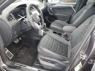 2024 Volkswagen Tiguan SEL R-Line with VIN 3VV4B7AXXRM078328, listed as a Copart auction lot 83081424 with 11,968 mi miles and Salvage Title. Bid and sale history available at carsss.com. Image 7.