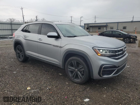 2021 Volkswagen Atlas SE with VIN 1V2NE2CA7MC211044, listed as a Copart auction lot 51333565 with 38,705 mi miles and Salvage title. Bid and sale history available at DreamBid. Image 4.