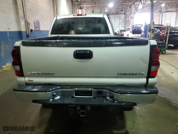2004 Chevrolet Silverado 2500 Crew Cab LT with VIN 1GCGK23UX4F175037, listed as a Copart auction lot 86499924 with 89,384 mi miles and Clean Title. Bid and sale history available at carsss.com. Image 6.