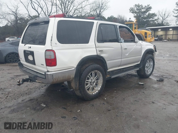 1997 Toyota 4Runner SR5 with VIN JT3GN86R8V0042416, listed as a IAAI auction lot 41566895 with 374,765 mi miles and . Bid and sale history available at DreamBid. Image 4.