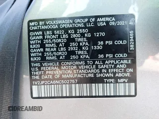 2022 Volkswagen Atlas SE z VIN 1V2JP2CA6NC502757, wystawiony jako IAAI lot #41247026 z przebiegiem 70 124 mil mil oraz . Historia ofert i sprzedaży dostępna na DreamBid. Obrazek 9.