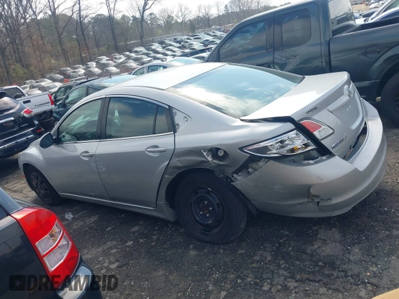 2010 Mazda 6 i Sport with VIN 1YVHZ8BH6A5M46582, listed as a IAAI auction lot 41783747 with 211,764 mi miles. Bid and sale history available at carsss.com. Image 14.
