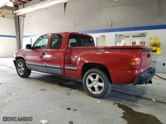 2000 Chevrolet Silverado 1500 LS with VIN 2GCEK19T2Y1252979, listed as a Copart auction lot 46718165 with 289,181 mi miles and Salvage Title. Bid and sale history available at carsss.com. Image 2.