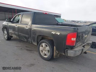 2009 Chevrolet Silverado 1500 LTZ with VIN 3GCEK33329G138137, listed as a IAAI auction lot 41145088 with 207,522 mi miles. Bid and sale history available at carsss.com. Image 3.