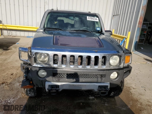 2009 Hummer H3 SUV Luxury with VIN 5GTEN13E098101728, listed as a Copart auction lot 87084234 with 284,893 mi miles and Salvage Title. Bid and sale history available at carsss.com. Image 5.