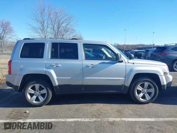 2012 Jeep Patriot Limited with VIN 1C4NJRCB4CD649916, listed as a IAAI auction lot 41732193 with 137,359 mi miles and . Bid and sale history available at carsss.com. Image 13.