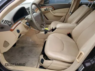 2001 Mercedes-Benz S-Class with VIN WDBNG70J81A138687, listed as a Copart auction lot 42194795 with 137,677 mi miles and Salvage Title. Bid and sale history available at carsss.com. Image 7.