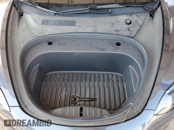 2023 Tesla Model 3 с VIN 5YJ3E1EA8PF637994, выставлен на аукционе Copart как лот 62949765 с пробегом 19 572 миль миль и Списание • Salvage title. История ставок и продаж доступна на DreamBid. Изображение 11.