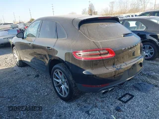 2015 Porsche Macan S with VIN WP1AB2A53FLB52686, listed as a IAAI auction lot 41769132 with 55,127 mi miles. Bid and sale history available at carsss.com. Image 3.