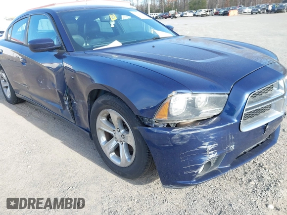 2014 Dodge Charger SXT with VIN 2C3CDXHG1EH207273, listed as a IAAI auction lot 41714382 with 152,023 mi miles. Bid and sale history available at carsss.com. Image 6.