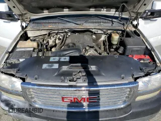 2002 GMC Sierra 2500HD SLE z VIN 1GTHC24G22E267031, wystawiony jako Copart lot #58606335 z przebiegiem Nie podano mil oraz Szkoda całkowita • Salvage title. Historia ofert i sprzedaży dostępna na DreamBid. Obrazek 11.