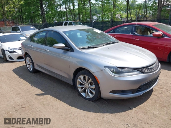 2015 Chrysler 200 S with VIN 1C3CCCDG2FN522948, listed as a IAAI auction lot 42153164 with 100,057 mi miles and . Bid and sale history available at carsss.com. Image 1.