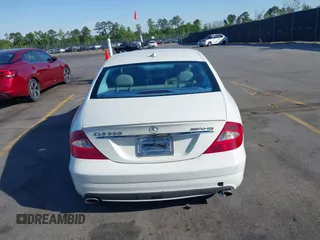 2008 Mercedes-Benz CLS 550 z VIN WDDDJ72X08A118188, wystawiony jako IAAI lot #42043453 z przebiegiem 111 798 mil mil oraz . Historia ofert i sprzedaży dostępna na DreamBid. Obrazek 16.