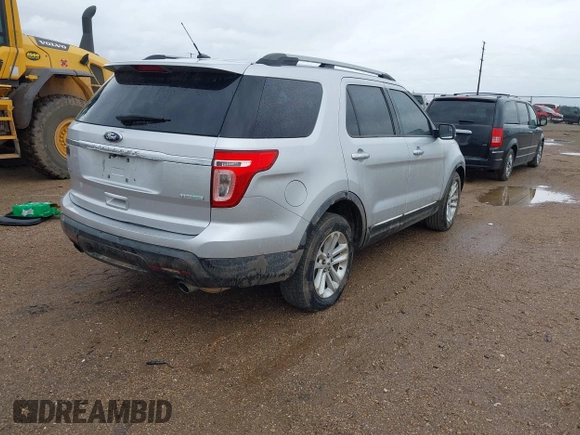 2013 Ford Explorer XLT z VIN 1FM5K7D9XDGA98416, wystawiony jako IAAI lot #41962799 z przebiegiem 122 942 mil mil oraz . Historia ofert i sprzedaży dostępna na DreamBid. Obrazek 4.