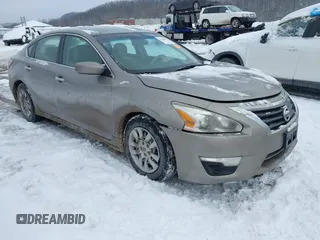 2015 Nissan Altima S with VIN 1N4AL3AP7FN890135, listed as a IAAI auction lot 41284022 with 272,865 mi miles and . Bid and sale history available at DreamBid. Image 1.