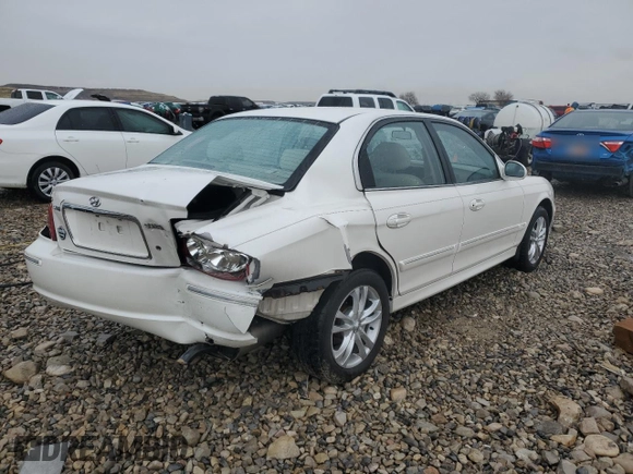2004 Hyundai Sonata GLS with VIN KMHWF35HX4A994838, listed as a Copart auction lot 41637995 with 235,568 mi miles and Clean Title. Bid and sale history available at carsss.com. Image 3.