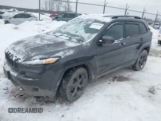 2017 Jeep Cherokee Limited z VIN 1C4PJMDB7HW530649, wystawiony jako IAAI lot #41365083 z przebiegiem 81 570 mil mil oraz . Historia ofert i sprzedaży dostępna na DreamBid. Obrazek 2.