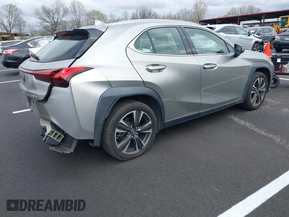 2020 Lexus UX with VIN JTHP3JBH5L2024624, listed as a IAAI auction lot 41826234 with 82,043 mi miles. Bid and sale history available at carsss.com. Image 4.