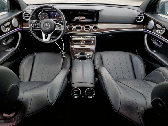 2019 Mercedes-Benz E-Class E 300 with VIN WDDZF4JB8KA587807, listed as a Copart auction lot 51324935 with 96,527 mi miles and Clean Title. Bid and sale history available at carsss.com. Image 8.