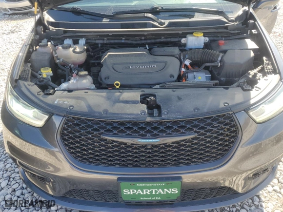2021 Chrysler Pacifica Hybrid Touring L with VIN 2C4RC1L76MR526898, listed as a Copart auction lot 48133815 with 73,274 mi miles and Salvage Title. Bid and sale history available at carsss.com. Image 12.