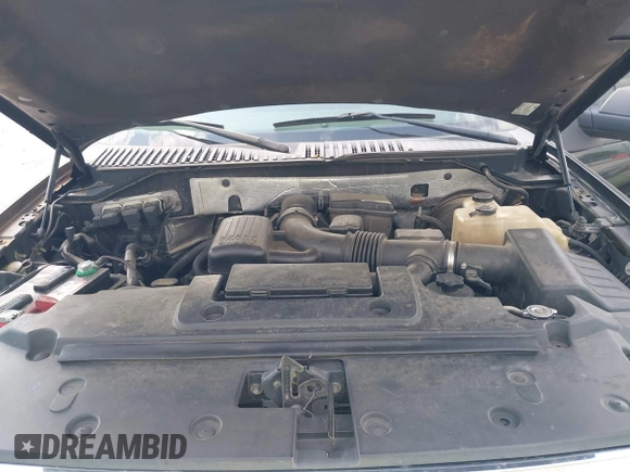 2010 Ford Expedition SSV с VIN 1FMJU1F52AEB49740, выставлен на аукционе IAAI как лот 42387396 с пробегом 233 906 миль миль и . История ставок и продаж доступна на DreamBid. Изображение 10.