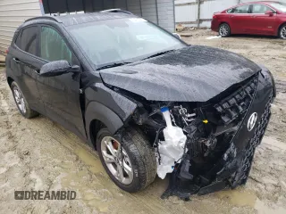 2022 Hyundai Kona SEL with VIN KM8K6CAB5NU911560, listed as a Copart auction lot 64635512 with 5,192 mi miles. Bid and sale history available at carsss.com. Image 1.