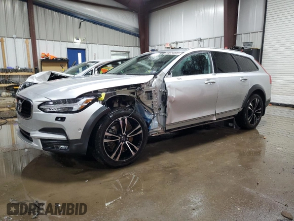 2018 Volvo V90 z VIN YV4102NK0J1033440, wystawiony jako Copart lot #38574003 z przebiegiem 11 451 mil mil oraz . Historia ofert i sprzedaży dostępna na DreamBid. Obrazek 1.