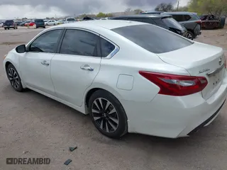 2018 Nissan Altima 2.5 SR with VIN 1N4AL3AP2JC140548, listed as a IAAI auction lot 41968993 with 112,000 mi miles. Bid and sale history available at carsss.com. Image 3.