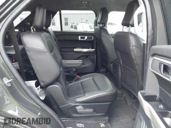 2022 Ford Explorer XLT z VIN 1FMSK8DH7NGC08162, wystawiony jako IAAI lot #42358664 z przebiegiem 32 782 mil mil oraz . Historia ofert i sprzedaży dostępna na DreamBid. Obrazek 8.