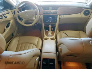 2007 Mercedes-Benz CLS 550 with VIN WDDDJ72X67A083896, listed as a Copart auction lot 58011355 with 126,102 mi miles and Salvage title. Bid and sale history available at DreamBid. Image 8.