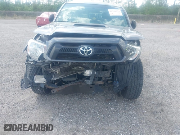 2014 Toyota Tacoma with VIN 5TFLU4EN9EX099414, listed as a IAAI auction lot 40528514 with 122,827 mi miles. Bid and sale history available at carsss.com. Image 6.