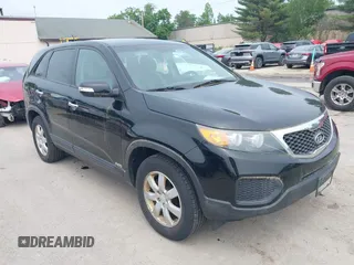2011 Kia Sorento LX with VIN 5XYKTCA13BG187496, listed as a IAAI auction lot 42435725 with 199,088 mi miles and . Bid and sale history available at DreamBid. Image 1.