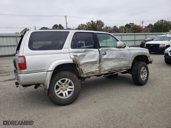 2000 Toyota 4Runner Limited with VIN JT3HN87R6Y0313223, listed as a Copart auction lot 84913694 with 0 mi miles and Salvage Title. Bid and sale history available at carsss.com. Image 3.