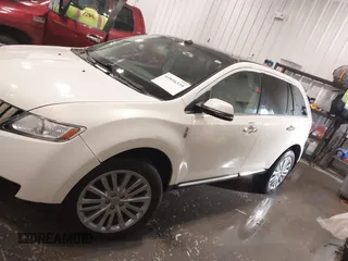 2013 Lincoln MKX with VIN 2LMDJ8JK4DBL60499, listed as a IAAI auction lot 41816339 with 132,061 mi miles. Bid and sale history available at carsss.com. Image 15.