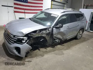 2025 Volkswagen Atlas SE with VIN 1V2LR2CAXSC523495, listed as a Copart auction lot 61539135 with 4,925 mi miles and Salvage title. Bid and sale history available at DreamBid. Image 1.