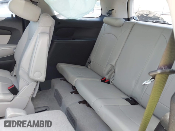 2011 GMC Acadia SLT1 with VIN 1GKKRRED7BJ286543, listed as a IAAI auction lot 42558021 with 97,963 mi miles and . Bid and sale history available at DreamBid. Image 17.