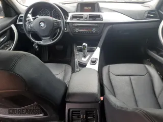 2012 BMW 3 Series 328i z VIN WBA3A5G54CNP18180, wystawiony jako Copart lot #57582075 z przebiegiem 133 036 mil mil oraz Szkoda całkowita • Salvage title. Historia ofert i sprzedaży dostępna na DreamBid. Obrazek 8.