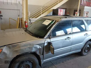 2007 Subaru Forester X w/Premium Pkg with VIN JF1SG65657H719525, listed as a IAAI auction lot 41696437 with 217,895 mi miles. Bid and sale history available at carsss.com. Image 6.