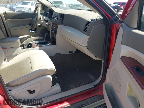 2005 Jeep Grand Cherokee with VIN 1J4GS58NX5C524522, listed as a IAAI auction lot 41775402 with 252,113 mi miles and . Bid and sale history available at DreamBid. Image 5.