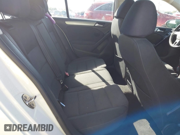2013 Volkswagen Golf w/Conv & Sunroof z VIN WVWDB7AJ0DW117575, wystawiony jako IAAI lot #41785491 z przebiegiem 194 273 mil mil oraz . Historia ofert i sprzedaży dostępna na DreamBid. Obrazek 8.