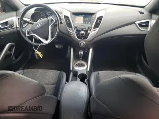 2016 Hyundai Veloster z VIN KMHTC6AD8GU278670, wystawiony jako Copart lot #57315695 z przebiegiem 89 496 mil mil oraz Szkoda całkowita • Salvage title. Historia ofert i sprzedaży dostępna na DreamBid. Obrazek 8.