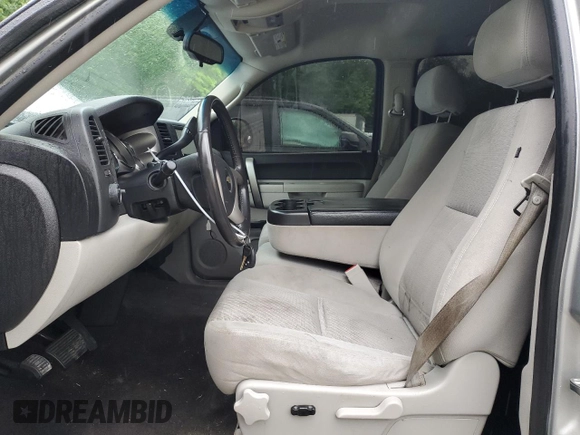 2011 Chevrolet Silverado 1500 LT with VIN 3GCPKSE38BG394952, listed as a Copart auction lot 56408385 with 221,683 mi miles and Clean Title. Bid and sale history available at DreamBid. Image 7.