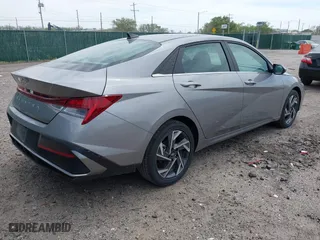 2025 Hyundai Elantra SEL Convenience with VIN KMHLS4DG9SU913286, listed as a IAAI auction lot 42014518 with 2,755 mi miles. Bid and sale history available at carsss.com. Image 4.