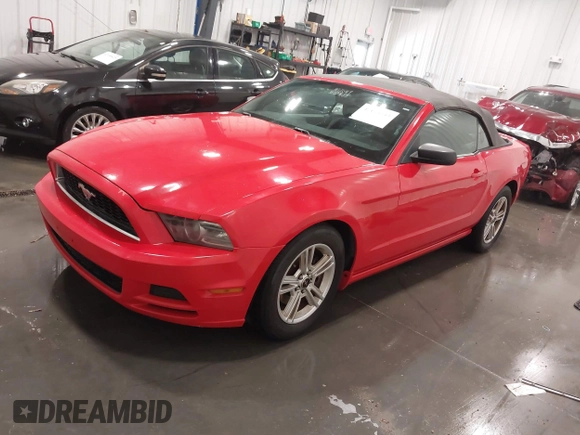 2013 Ford Mustang V6 with VIN 1ZVBP8EM7D5224564, listed as a IAAI auction lot 42148843 with 121,289 mi miles and . Bid and sale history available at DreamBid. Image 17.