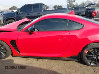 2024 Toyota GR86 Premium with VIN JF1ZNBE19R9757032, listed as a IAAI auction lot 41469686 with 2,957 mi miles. Bid and sale history available at carsss.com. Image 15.