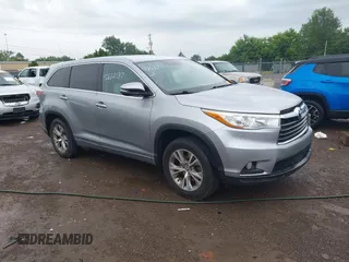 2016 Toyota Highlander LE Plus with VIN 5TDZKRFH3GS122152, listed as a IAAI auction lot 42632137 with 71,323 mi miles and . Bid and sale history available at DreamBid. Image 1.